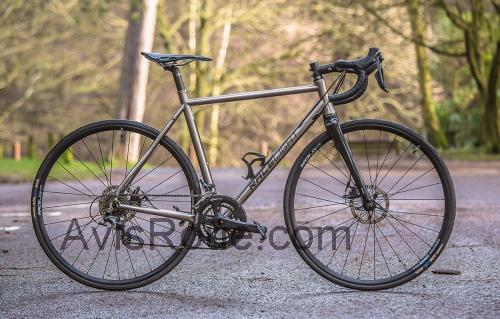 Kinesis Granfondo Ti fiche technique et avis